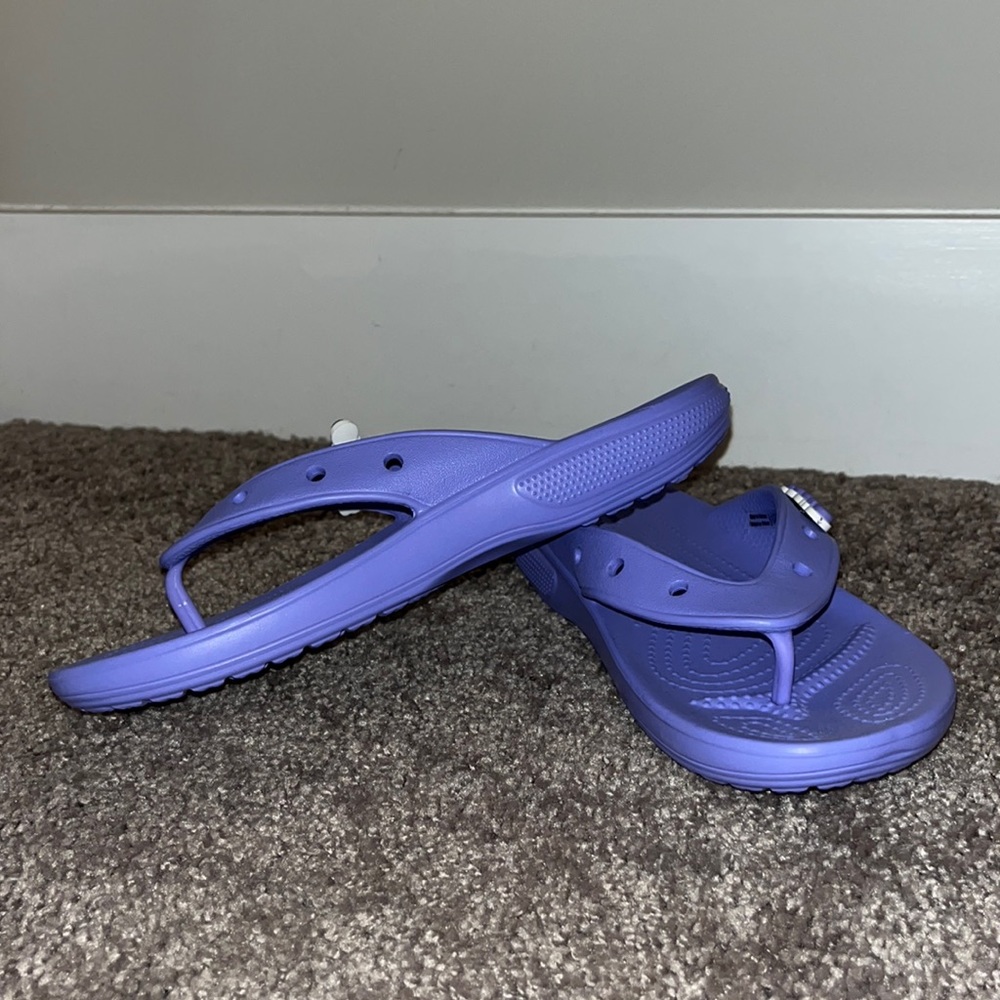 Women’s Croc Flip Flop // SIZE 6